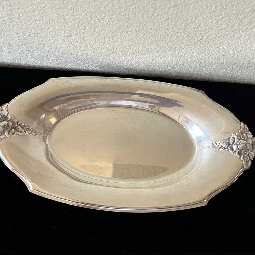 Webster Wilcox Silver Floral Embellished Tray $15
